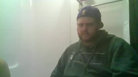 Snapshot of lilbratty_clouds_ogpuffdragon chatting on January 7, 2025, 6:38 am lilbratty_clouds_ogpuffdragon online show from January 7, 2025, 6:38 am