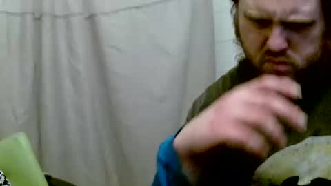 Snapshot of lilbratty_clouds_ogpuffdragon chatting on November 7, 2025, 9:04 pm lilbratty_clouds_ogpuffdragon online show from November 7, 2025, 9:04 pm