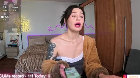 Camomile Lil online show from April 9, 2026, 9:47 am