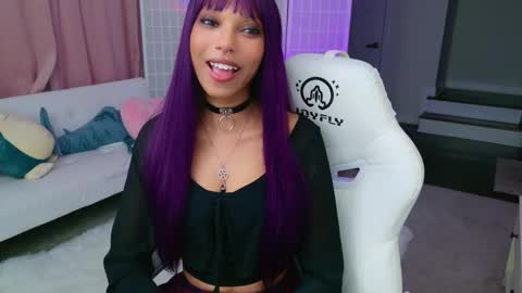 Snapshot of lileviemarie chatting on February 28, 2025, 2:09 am evie online show from February 28, 2025, 2:09 am