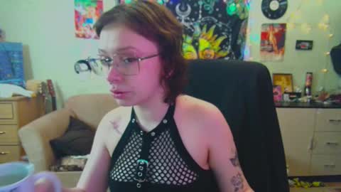 Snapshot of lileyfoxxx chatting on January 21, 2025, 2:22 am Lil online show from January 21, 2025, 2:22 am