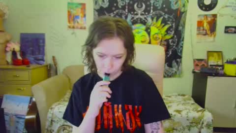 Snapshot of lileyfoxxx chatting on February 28, 2025, 2:42 pm Lil online show from February 28, 2025, 2:42 pm