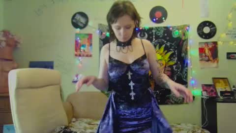 Snapshot of lileyfoxxx chatting on March 6, 2025, 5:43 pm Lil online show from March 6, 2025, 5:43 pm