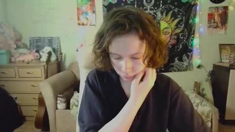 Snapshot of lileyfoxxx chatting on September 29, 2025, 2:00 pm Lil online show from September 29, 2025, 2:00 pm