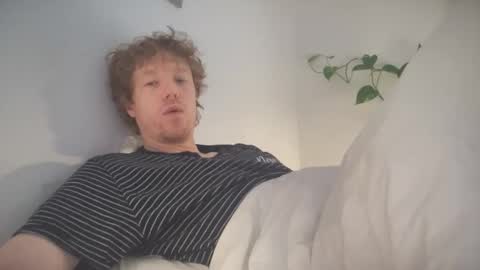 lilginge1 online show from September 26, 2025, 8:29 am