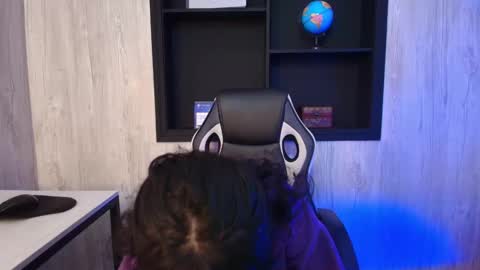 Snapshot of lili_clan chatting on October 3, 2025, 2:47 pm lili_clan online show from October 3, 2025, 2:47 pm