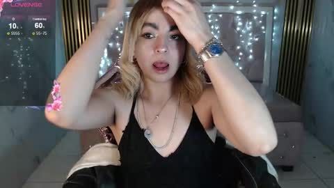 Snapshot of lili_conor_s chatting on September 26, 2025, 3:10 am Lili online show from September 26, 2025, 3:10 am