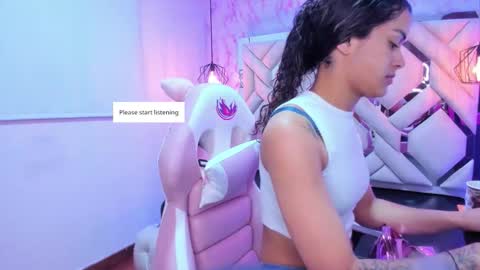lili_evanss online show from October 20, 2025, 11:32 am