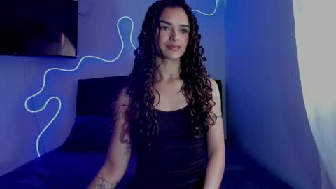 lili_evanss online show from May 5, 2026, 6:16 pm