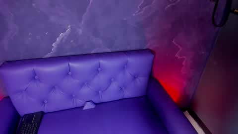 Lili  online show from September 29, 2025, 7:08 pm