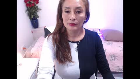 Snapshot of lilian_pradaa chatting on October 6, 2025, 8:50 pm lilian online show from October 6, 2025, 8:50 pm