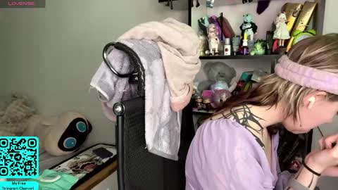Snapshot of liliandaniels chatting on June 6, 2026, 7:02 am Lilian online show from June 6, 2026, 7:02 am