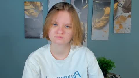 hi guys Im new here Im 18 years oldIve never had sex online show from January 14, 2026, 11:16 am