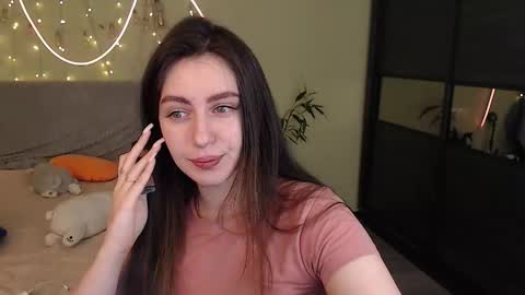 Lilu online show from November 25, 2025, 12:54 am