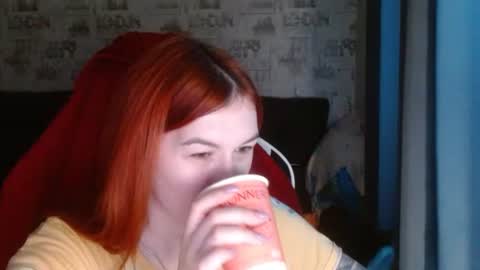 liliawoolf online show from January 26, 2025, 12:22 pm