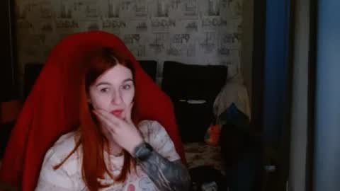 liliawoolf online show from February 20, 2025, 2:57 pm