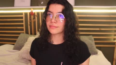  Lili  online show from March 11, 2025, 6:43 am