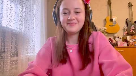 Snapshot of lilijohansen chatting on November 20, 2025, 4:45 am Lili online show from November 20, 2025, 4:45 am