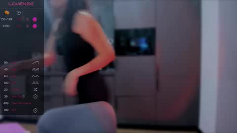 Snapshot of lililaluna chatting on November 19, 2025, 4:40 pm ... online show from November 19, 2025, 4:40 pm