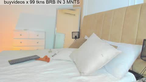 Snapshot of lilipinkette chatting on March 3, 2025, 5:42 am Lili online show from March 3, 2025, 5:42 am