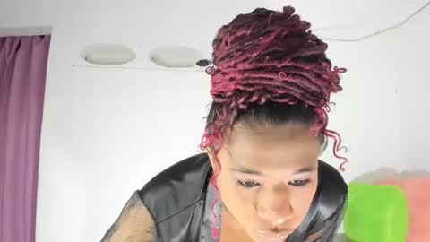 Snapshot of lilit2005 chatting on March 10, 2025, 8:56 pm lilit2005 online show from March 10, 2025, 8:56 pm