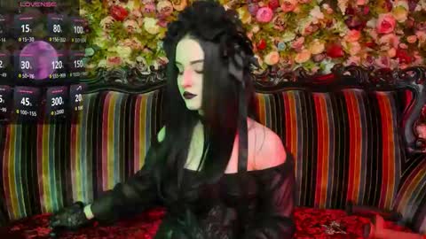 lilit_el_ online show from February 7, 2026, 6:33 pm