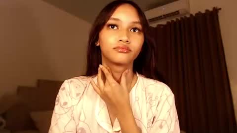 Snapshot of lilit_sensual chatting on September 21, 2025, 2:57 am Chloe online show from September 21, 2025, 2:57 am