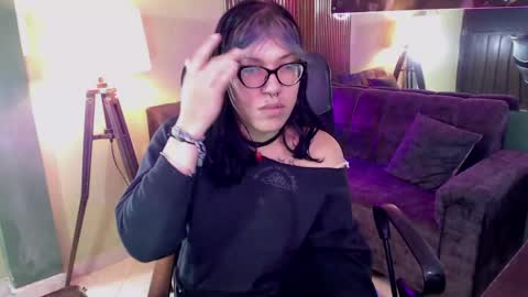 lilith  online show from April 10, 2026, 2:33 pm