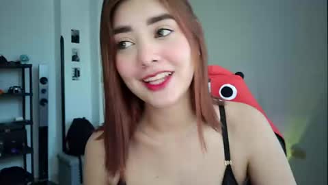 Snapshot of lilith_cruzz chatting on December 2, 2024, 12:51 pm Lilith online show from December 2, 2024, 12:51 pm