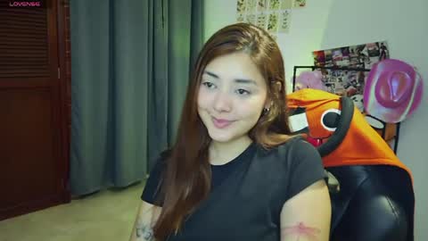 Lilith online show from April 15, 2026, 4:52 am