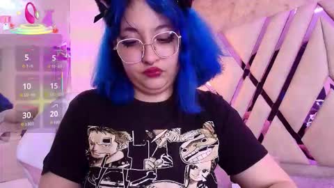 Snapshot of lilith_curvy chatting on October 13, 2025, 8:42 pm online show from October 13, 2025, 8:42 pm