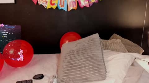 Snapshot of lilith_dh chatting on February 19, 2025, 2:44 pm Lili online show from February 19, 2025, 2:44 pm