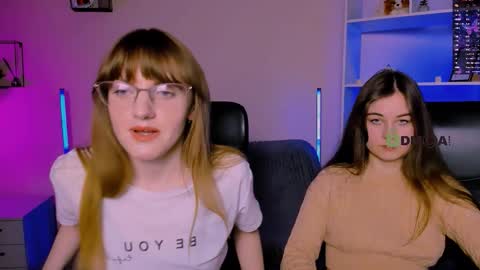 lilith_diva online show from November 19, 2025, 8:31 pm