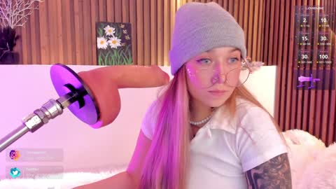 Lilith Gray online show from January 21, 2025, 3:21 pm