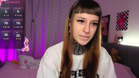 lilith_poison online show from October 22, 2025, 7:35 pm