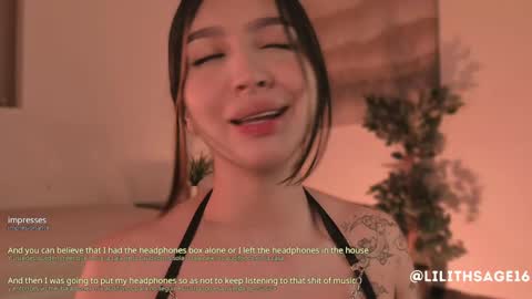 lilith_sage_ online show from September 18, 2025, 12:18 pm