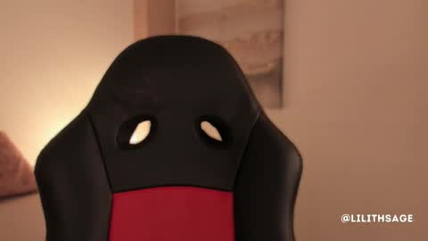 lilith_sage_ online show from December 19, 2025, 12:01 pm