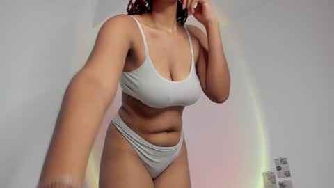 Alejandra  online show from December 22, 2024, 2:49 am