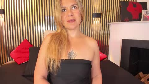 Snapshot of lilithbonnet chatting on October 5, 2025, 3:10 pm online show from October 5, 2025, 3:10 pm