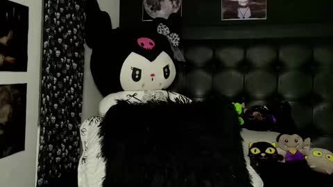 Snapshot of lilithmoon666 chatting on February 21, 2025, 1:11 am online show from February 21, 2025, 1:11 am