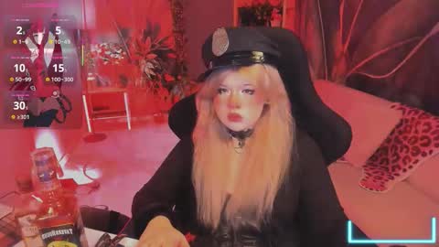 LilithNelson online show from November 18, 2025, 9:08 pm