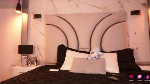 lilithnyx_x online show from April 4, 2026, 11:24 pm