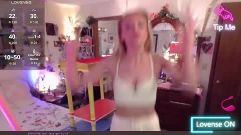 Snapshot of lilithohfish chatting on October 7, 2025, 12:24 pm Lilithohfish online show from October 7, 2025, 12:24 pm