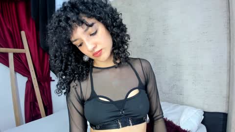 Snapshot of lilithsteinberg chatting on February 2, 2025, 7:04 pm jessi 3 online show from February 2, 2025, 7:04 pm