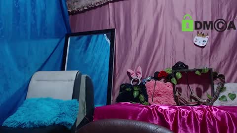 Snapshot of lilits_boobs chatting on December 6, 2024, 3:30 am liliana online show from December 6, 2024, 3:30 am