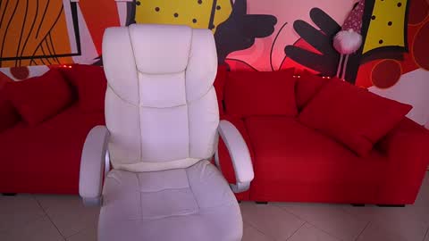 Snapshot of liliyamoon chatting on December 27, 2024, 9:43 pm Liliya online show from December 27, 2024, 9:43 pm