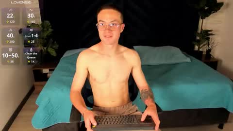 Lil James online show from November 12, 2025, 8:19 pm