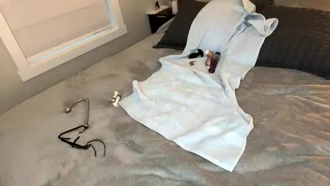 lillhotty7569 online show from May 17, 2026, 11:39 am
