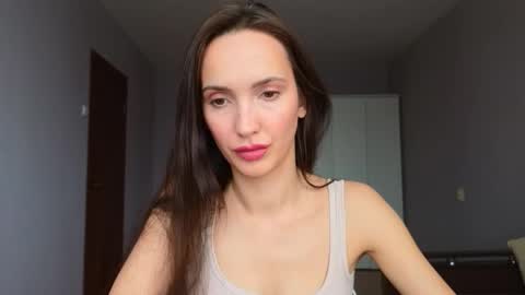 Lillian online show from February 10, 2026, 8:07 am