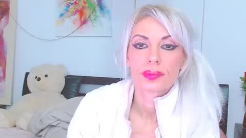 Lara online show from February 17, 2026, 9:21 pm